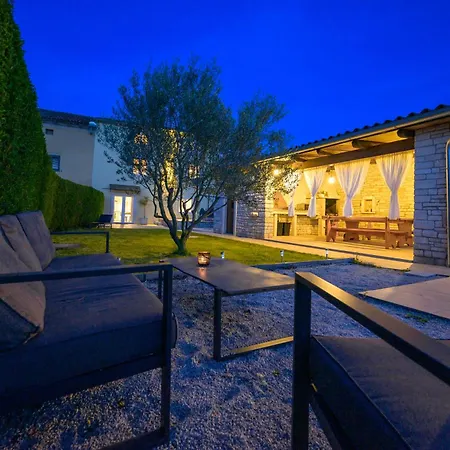 Azinetti Ferienhaus Štokovci