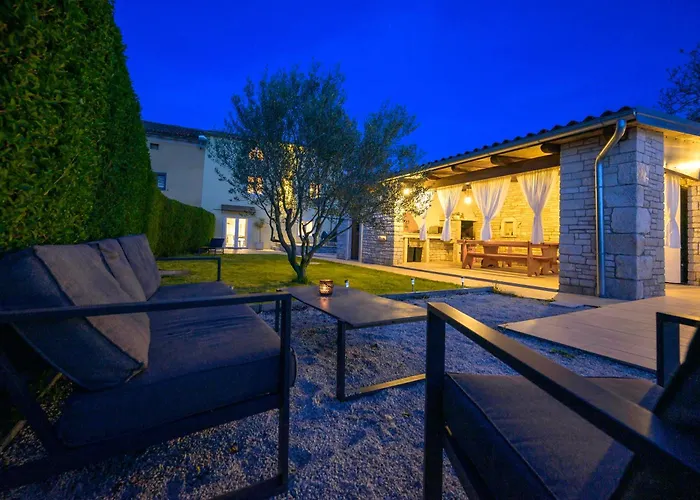 Azinetti Feriehus Štokovci