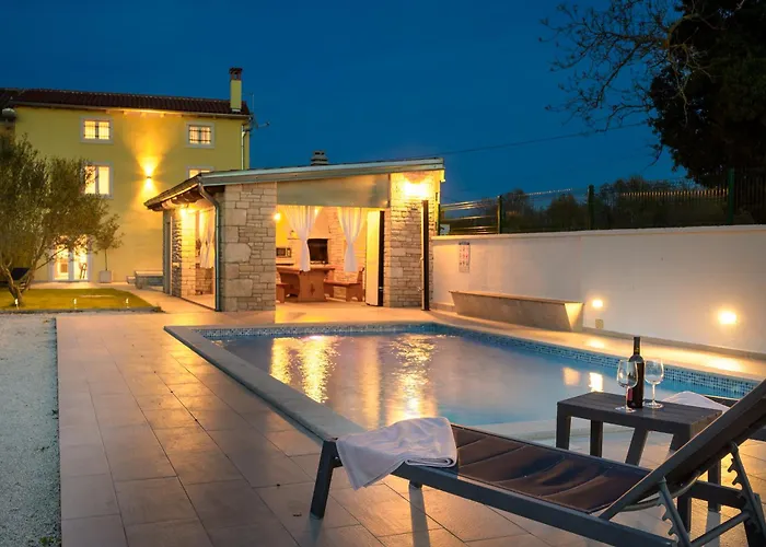 Azinetti Feriehus Štokovci