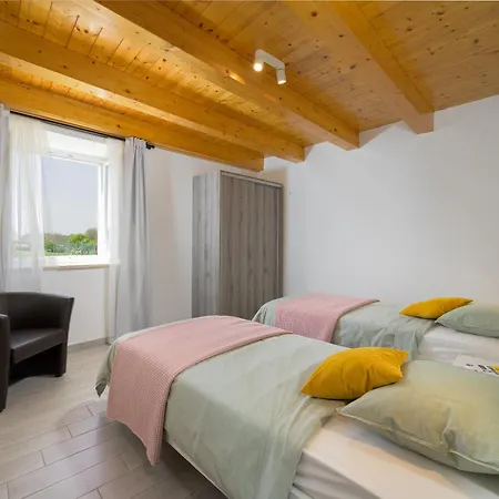 Holiday home Azinetti